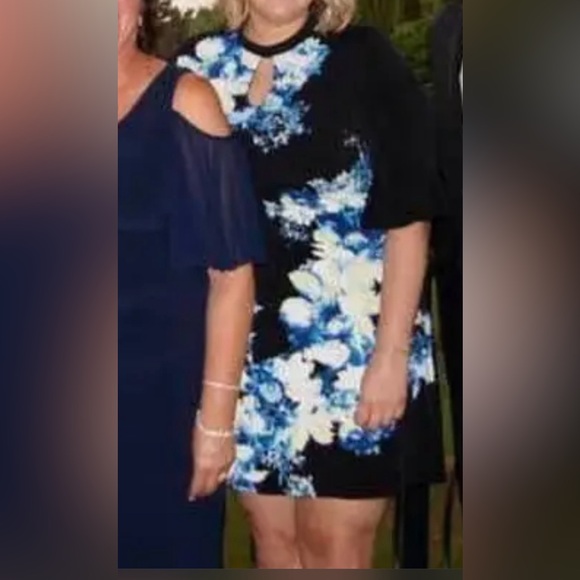 KEYHOLE LONG QUARTER SLEEVE FLORAL DRESS - Picture 5 of 5